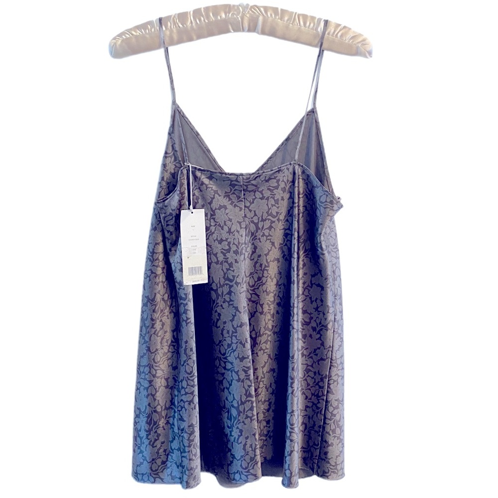 NWT Vince “Cavern” Floral Silk Lux Cami Size L - Picture 4 of 7